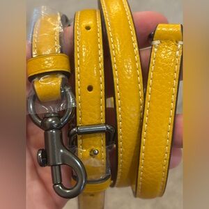 Coach crossbody leather strap mustard yellow unused 48”